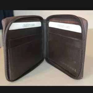 Genuine Leather Brown Mens Zippered wallet